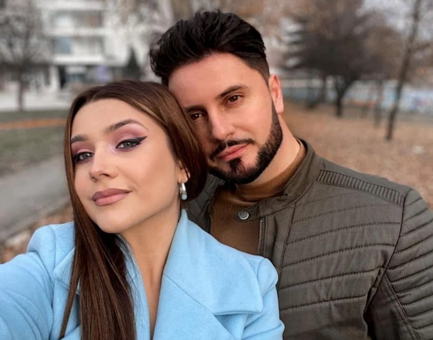 se-razvede-ilma-karahmet-25-talentiranoto-devojche-od-x-faktor-koe-se-omazhi-na-18-godini-psihologot-mi-pomogna-09.jpg