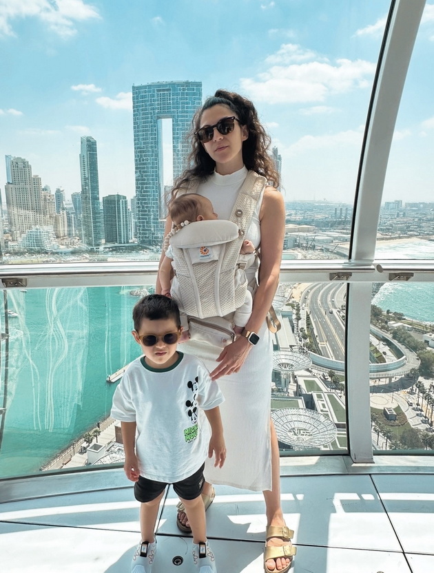 teodora-od-skopje-beshe-vo-dubai-so-todler-3-i-bebe-mi-izgledashe-predizvikuvachki-letot-so-2-mesechno-bebe-no-pomina-odlichno-14.jpg