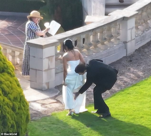 demi-lovato-se-vencha-po-edna-propadnata-svrshuvachka-i-neuspeshen-obid-da-go-promeni-rodot-05.JPG