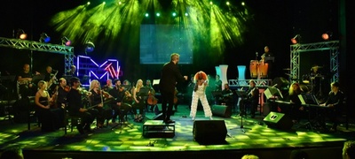 dvajca-dobitnici-na-zlatna-bubamara-na-edno-mesto-na-stars-symphony-vo-arena-boris-trajkovski-povekje.jpg
