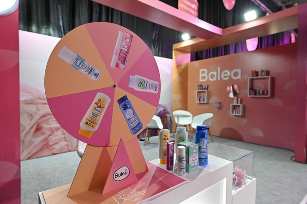 prviot-find-your-beauty-by-dm-vo-nashata-zemja-gi-nadmina-site-ochekuvanja-kako-izgledashe-edinstveniot-beauty-nastan-za-koj-kartite-se-prodadoa-so-neverojatna-brzina-3.JPG