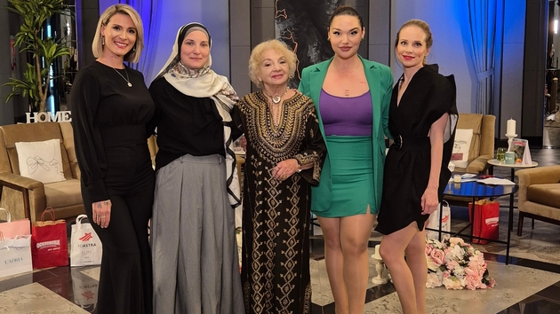 sara-mejs-nikogash-nema-da-se-otkazham-od-tatkovoto-prezime-toa-sum-jas-02.JPG