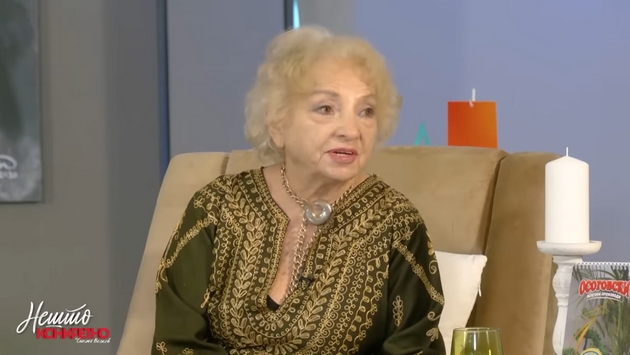 sara-mejs-nikogash-nema-da-se-otkazham-od-tatkovoto-prezime-toa-sum-jas-03.JPG