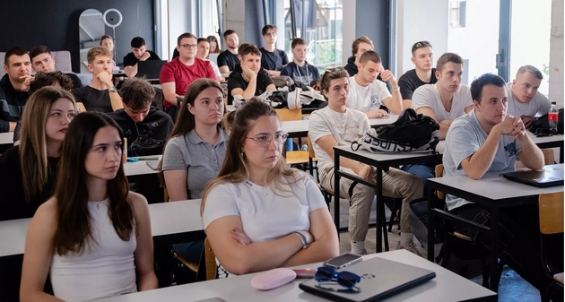 studiraj-sega-za-nula-denari-a-plati-otkako-kje-se-vrabotish-01.JPG