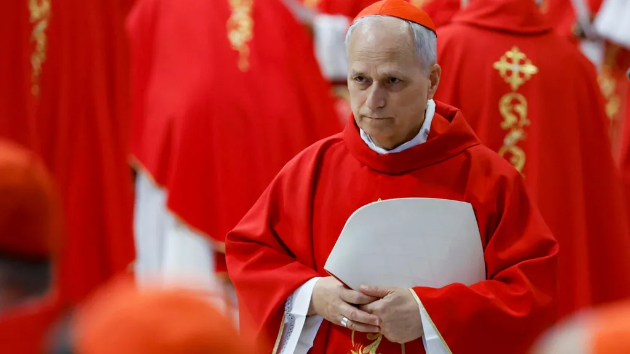aktiven-e-na-tviter-igra-tenis-bil-shtitenik-na-papata-francisk-shto-znaeme-za-noviot-papa-leo-xiv-01_1.jpg