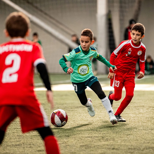 darijan-gelevski-9-e-nash-fudbaler-so-svetski-talent-trenerite-na-barselona-me-izbraa-za-najdobar-igrach-na-kamp-za-mladi-talenti-11.jpg