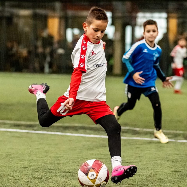 darijan-gelevski-9-e-nash-fudbaler-so-svetski-talent-trenerite-na-barselona-me-izbraa-za-najdobar-igrach-na-kamp-za-mladi-talenti-15.jpg