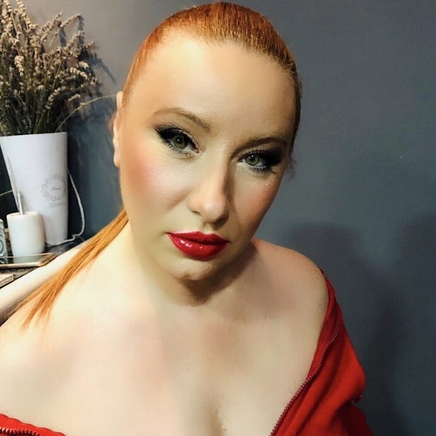 iskra-trpeva-kjerkata-mi-ja-fakjashe-ustata-na-2-godini-za-da-ne-peam-a-sega-me-pritiska-da-se-vratam-na-estradata-06.jpg