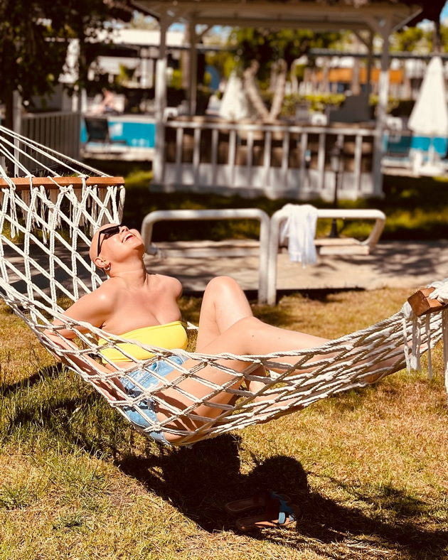 lara-ivanova-i-cece-nikolova-zgodni-vo-bikini-ja-otvorija-letnata-sezona-vo-maj-uzhivaat-vo-turcija-10.jpg