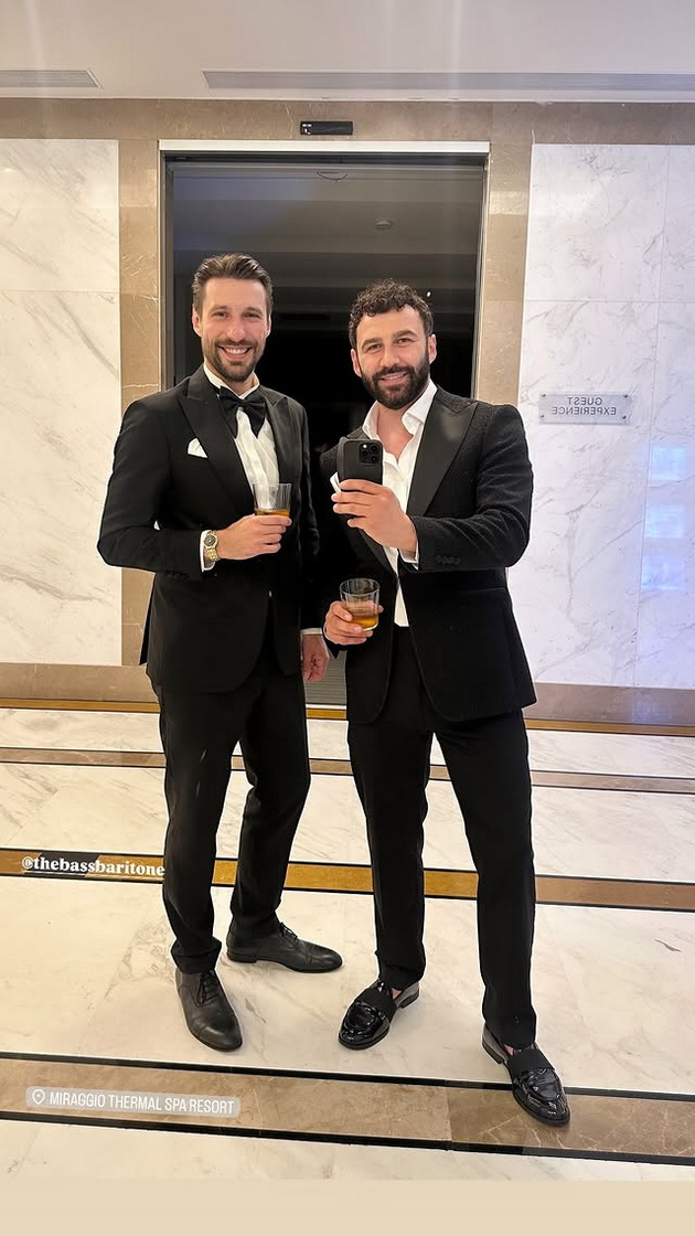 ljupka-mitrova-so-vtora-smela-venchanica-na-svadbata-vo-grcija-bleska-vo-prodziren-fustan-pokraj-sakaniot-georgi-02.jpg