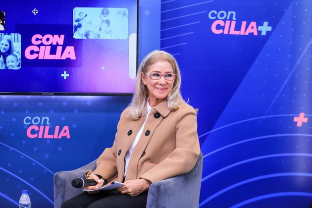 rodena-vo-kukja-od-kal-uapsena-e-za-narkotici-a-sega-e-najmokjnata-zhena-na-svetot-koja-e-prvata-dama-na-venecuela-06.jpg