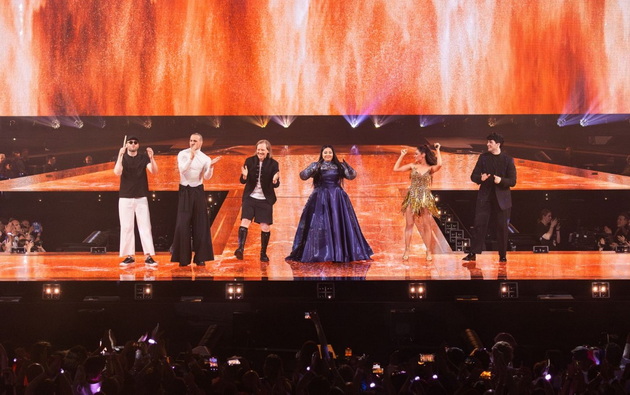 srpskiot-pejach-go-vlechea-po-scena-pesna-na-darko-dimitrov-ne-vleze-vo-finale-najvpechatlivi-momenti-na-evrosong-2025-14.jpg