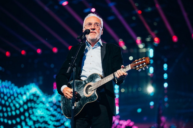 zdodevni-voditelki-i-pesni-selin-dion-beshe-svetla-tochka-zoshto-vcherashnoto-polufinale-na-evrosong-mi-beshe-najlosho-dosega-07.jpg