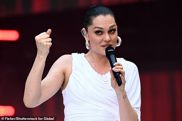djesi-djej-so-solzi-vo-ochi-veti-deka-kje-go-pobedi-rakot-na-posledniot-koncert-pred-operacija-emotivna-i-borbena-kako-lavica-vo-isto-vreme-video-05.jpg