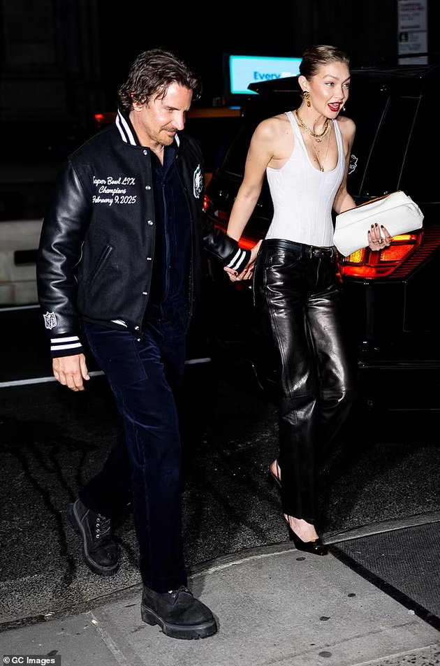 kjerkata-na-bredli-kuper-i-irina-shajk-na-shoping-so-makeata-djidji-porasnata-i-so-neobichen-stil-foto-.jpg
