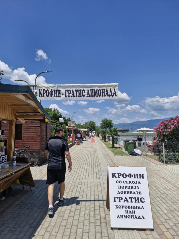 atmosferata-vo-dojran-vo-juni-2025-polni-plazhi-mnogu-kapachi-vo-ezeroto-i-pristapni-ceni-neskafe-100-denari-pivo-120-23.jpg