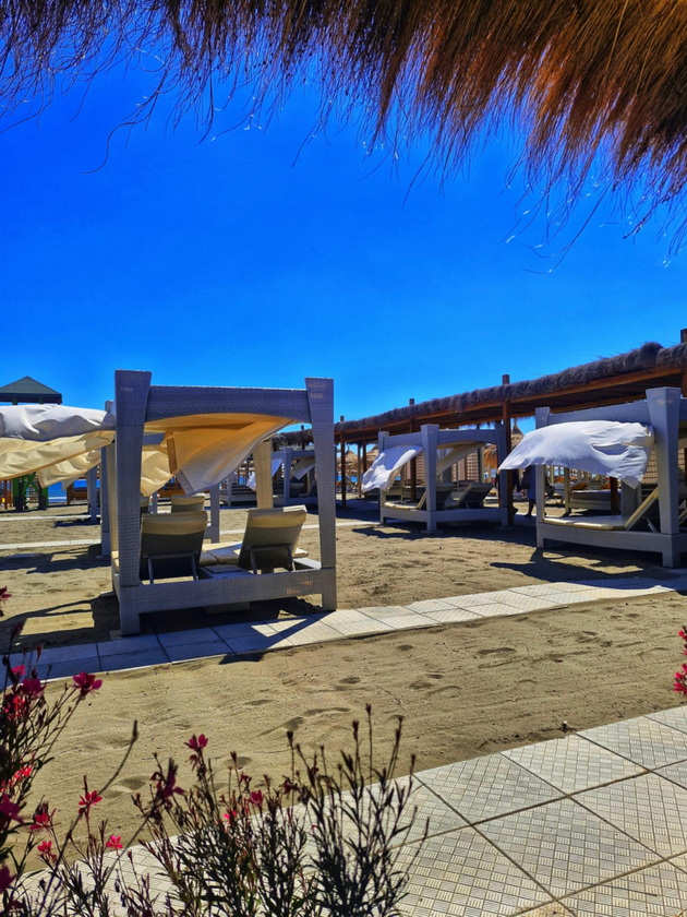 bev-na-odmor-vo-ulcinj-i-go-shetav-crnogorskoto-krajbrezhje-do-budva-magichen-star-grad-13km-pesochna-plazha-08.jpg