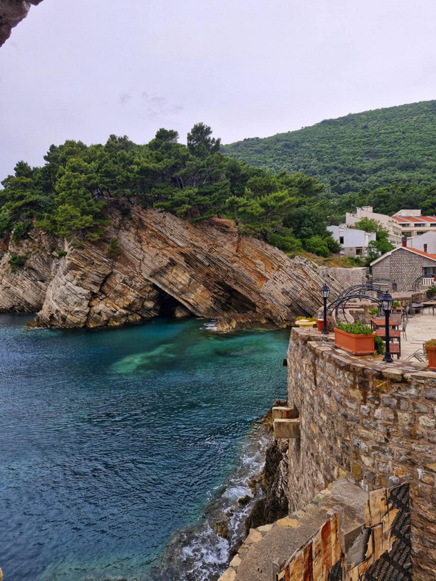 bev-na-odmor-vo-ulcinj-i-go-shetav-crnogorskoto-krajbrezhje-do-budva-magichen-star-grad-13km-pesochna-plazha-41.jpg