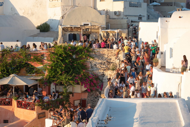 go-posetiv-ostrovot-santorini-vo-2018-ta-me-magjepsa-no-zoshto-sega-ne-bi-se-vratila-tamu-05.jpg