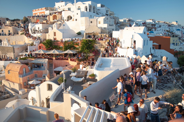 go-posetiv-ostrovot-santorini-vo-2018-ta-me-magjepsa-no-zoshto-sega-ne-bi-se-vratila-tamu-06.jpg