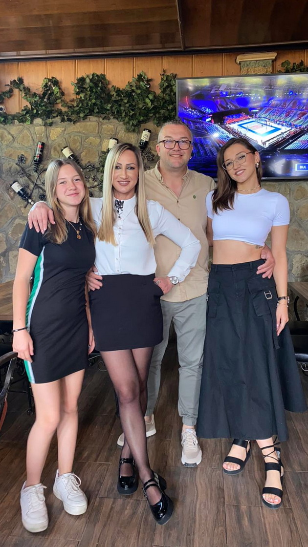 natasha-malinkova-za-rodniot-grad-kako-deca-vo-kavadarci-ruchavme-na-lozje-i-se-vozevme-so-kajchinja-po-tikveshkoto-ezero-07.JPG