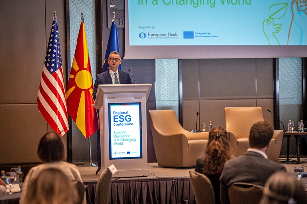 alkaloid-na-tretata-regionalna-esg-konferencija-na-amcham-gradenje-rezilientnost-vo-svet-shto-se-menuva-01.JPG