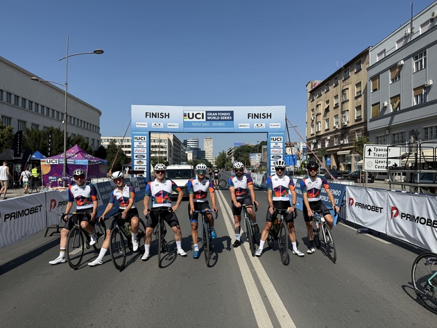 foto-vest-makedonski-uspeh-na-aksios-pro-skopje-na-trkata-gran-fondo-novi-sad-2025-01.JPG