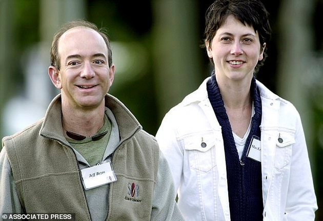 ima-donirano-nad-19-milijardi-dolari-rabotela-kako-kelnerka-dodeka-studirala-koja-e-skromnata-prva-sopruga-na-dzhef-bezos-03.JPG