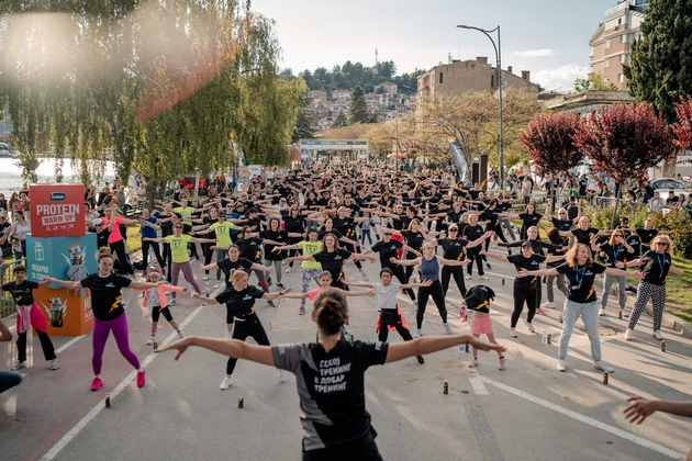 imlek-protein-warm-up-najgolemiot-fitnes-nastan-na-otvoreno-so-povekje-od-500-uchesnici-kako-del-od-ohrid-trchat-2025-01.JPG