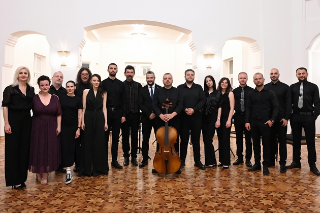 koncert-za-dvajca-solisti-na-nu-kameren-orkestar-na-bitola-klasika-shto-zboruva-tivko-no-ostanuva-dolgo-15.JPG
