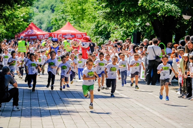 malite-trchaa-golemo-950-deca-i-nad-4-000-posetiteli-na-tretoto-izdanie-na-mini-trchaj-be-17.JPG