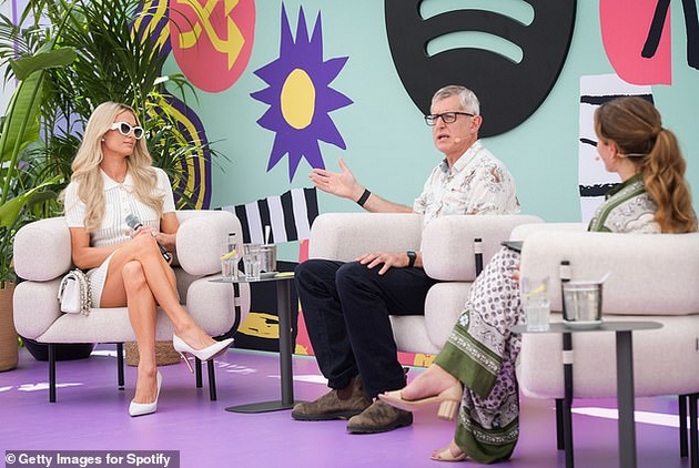 paris-hilton-emotivna-za-protechenata-porno-snimka-imav-samo-19-godini-ne-dadov-dozvola-a-bev-ocrneta-03.JPG