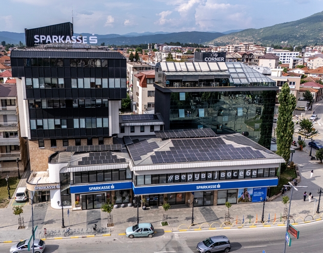 renovirana-ekspoziturata-na-shparkase-banka-vo-ohrid-nova-era-na-moderni-uslugi-i-odrzhliv-razvoj-02.JPG
