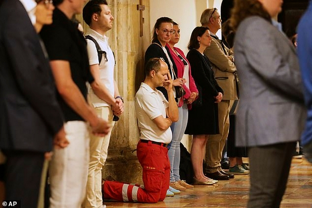 sin-mi-se-prepraval-deka-e-mrtov-za-da-se-spasi-potresni-svedoshtva-za-masakrot-vo-srednoto-uchilishte-vo-grac-05.JPG