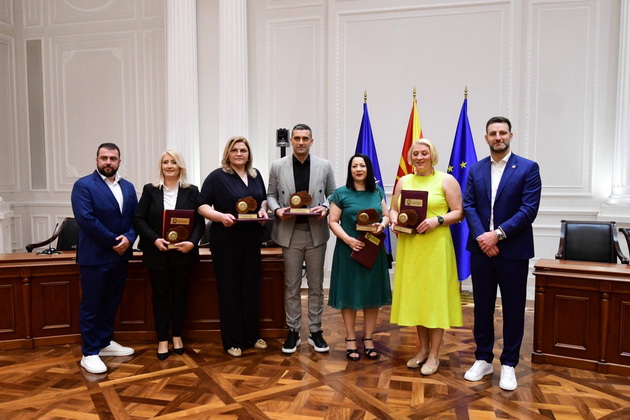 aleksandar-stefanov-pretsedatel-na-rfm-me-motivira-koga-gledam-polni-sali-i-celi-familii-koi-srekjni-doagjaat-na-natprevarite-03.JPG