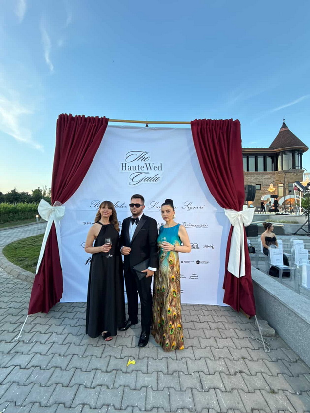 elena-najdoski-bleska-pokraj-soprugot-kaltrina-vo-vpechatliv-fustan-so-perduvi-shto-oblekoa-poznatite-makedonci-na-haute-wed-gala-03.jpg
