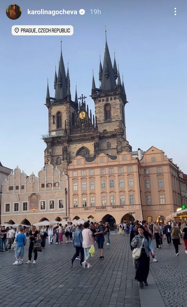 karolina-so-vnukite-na-koncert-na-bili-ajlish-vo-praga-konechno-ni-se-ispolni-zhelbata-21.jpg