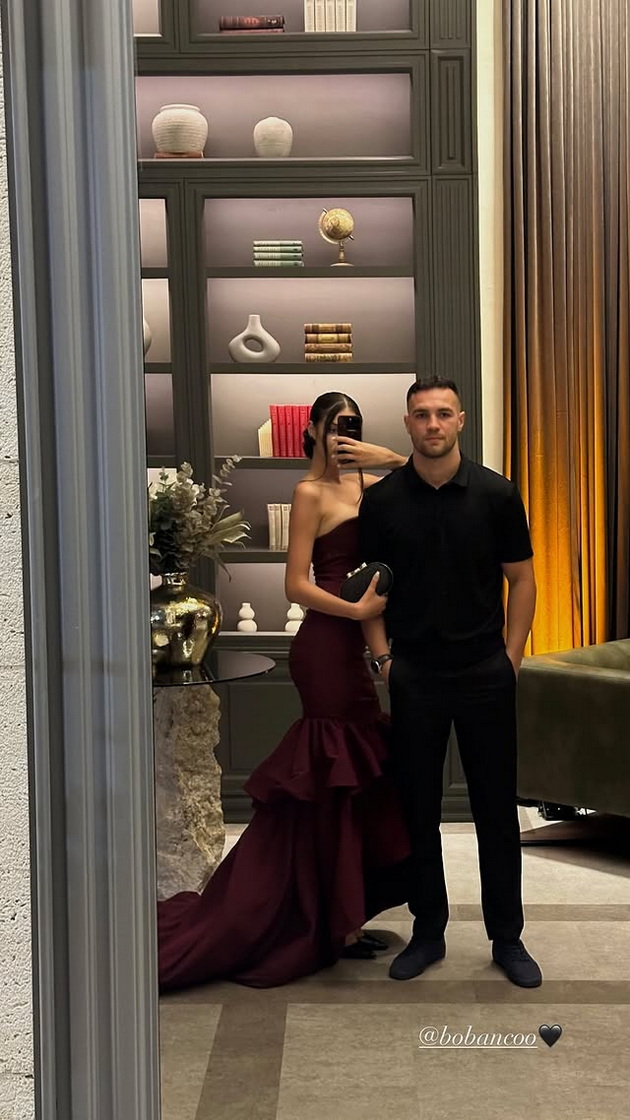 marta-i-stefan-elegantni-pola-estrada-peeshe-na-zabavata-kako-pominaa-prvite-lazarov-nagradi-09.jpg