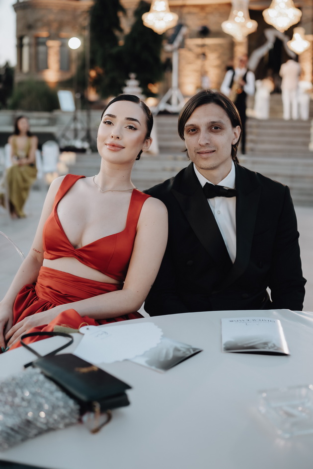 poznatite-parovi-na-haute-wed-gala-vo-skopje-pavle-i-irina-kamiloski-alaksandar-tarabunov-so-devojkata-24.jpg