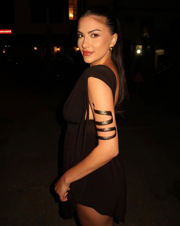 sanja-nikolikj-so-retro-fotka-od-izborot-za-mis-lila-pozira-so-sinot-shto-pravat-makedonskite-dzvezdi-na-instagram-29.jpg