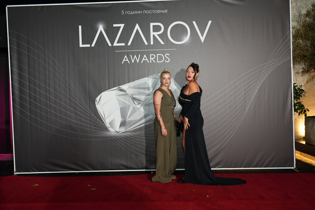 shto-oblekoa-gostite-na-prvite-lazarov-nagradi-vo-skopje-foto-04.JPG