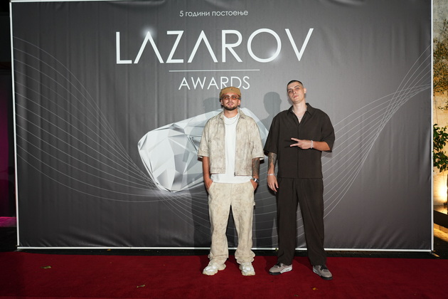 shto-oblekoa-gostite-na-prvite-lazarov-nagradi-vo-skopje-foto-19.JPG