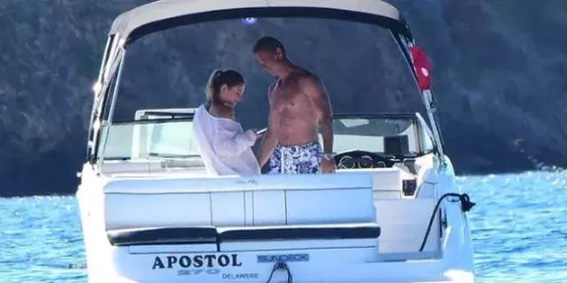 turski-akter-snimen-vo-incestoidna-vrska-so-vnukata-koj-e-najgolemiot-ljuboven-skandal-za-koj-i-denes-se-zboruva-vo-turcija-02.jpg