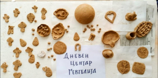 izlozhba-na-predmeti-izraboteni-za-vreme-na-keramichkata-rabotilnica-vo-pionerskiot-dom-vo-gevgelija-08_copy_copy.jpg