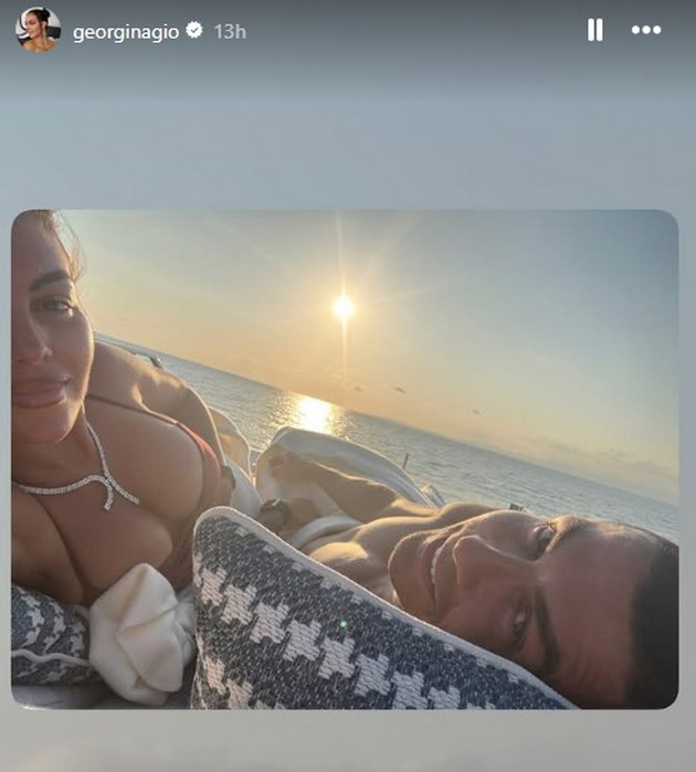 ronaldo-uloven-kako-odmara-na-jahta-so-djordjina-otkako-od-privatni-prichini-ne-se-pojavi-na-pogrebot-na-zhota.jpg