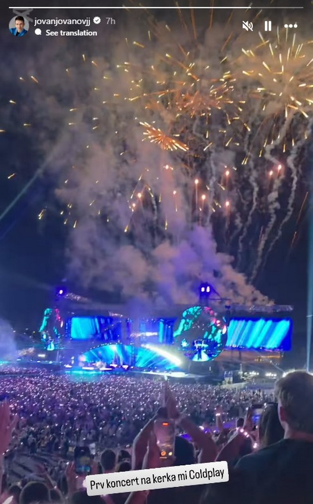 jovan-jovanov-so-kjerkata-na-koncert-na-coldplay-vo-toronto-ova-e-nejzin-prv-koncert-11.jpg