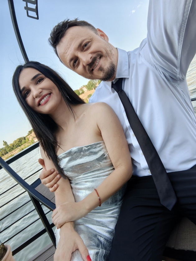 ljubovnata-prikazna-na-marina-i-daniel-kajmakoski-se-zapoznavme-na-planinata-rtanj-jas-bev-na-doktorksa-edukacija-toj-imashe-nastap-13.jpeg