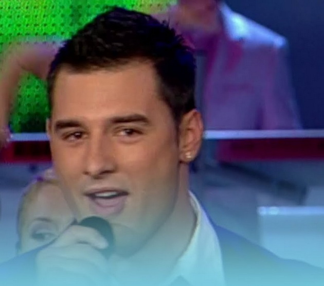 nemanja-od-dzvezdite-na-grand-beshe-eden-od-najgolemite-srpski-zavodnici-no-go-osvoi-fatalna-brineta-08.jpg