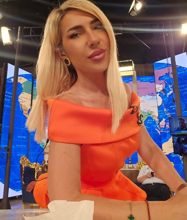 srpska-voditelka-objavi-fotka-so-bivshiot-soprug-dodeka-sum-zhiva-za-nego-bi-go-pomestila-neboto-05.jpg