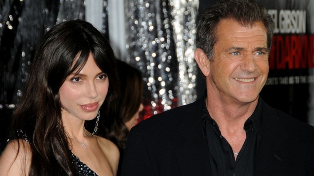 burnata-vrska-na-mel-gibson-i-oksana-shto-rechisi-mu-ja-unishti-karierata-ja-tepal-se-plashela-deka-kje-ja-ubie-05.JPG